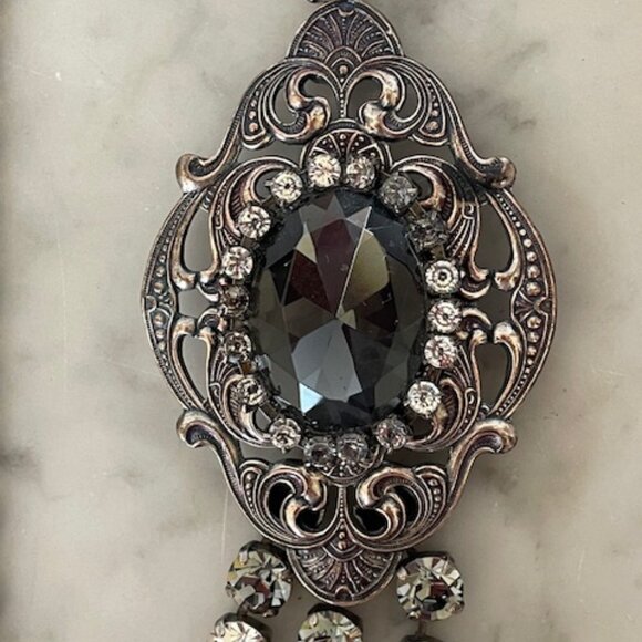 VINTAGE 3 Strand Smoky Gray Clear Crystals Silver Filigree Medallion Necklace - Picture 8 of 16